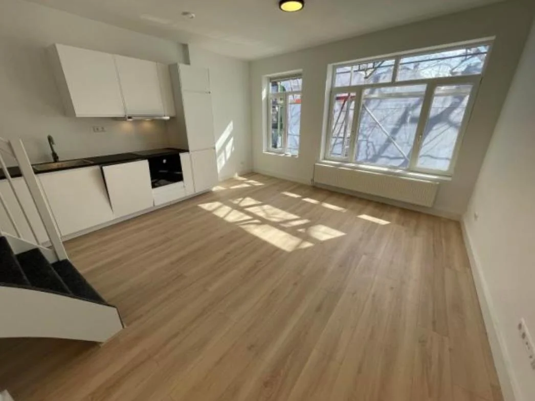Foto van de Kamer gelegen aan de Straatweg in Rotterdam
