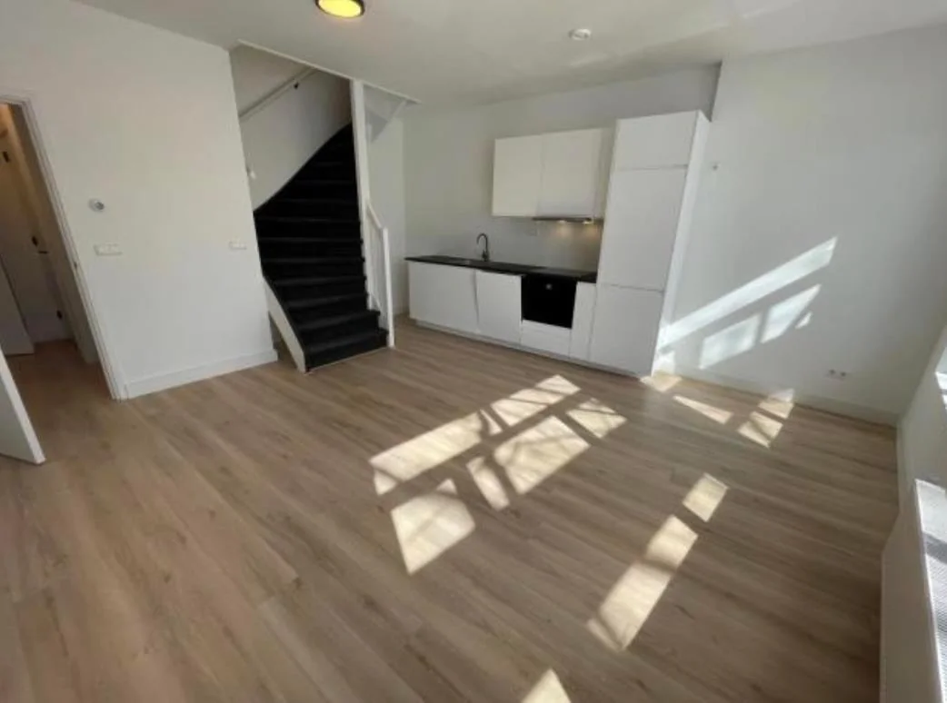 Foto van de Kamer gelegen aan de Straatweg in Rotterdam