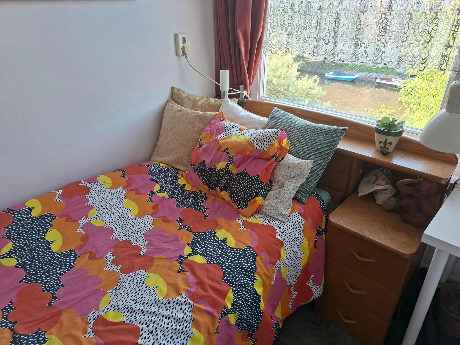Foto van de Kamer gelegen aan de Amstelkade in Amsterdam