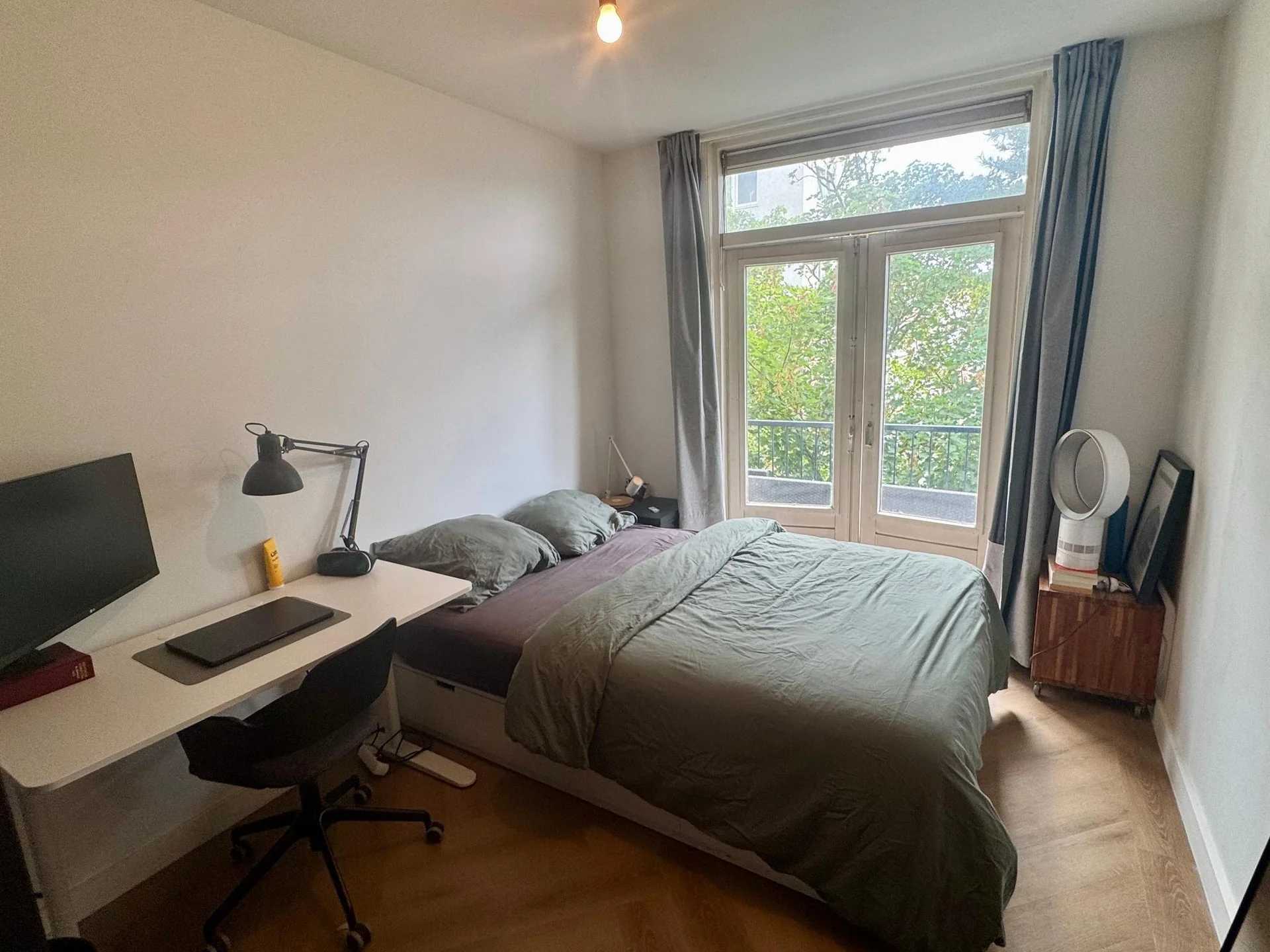 Foto van de Kamer gelegen aan de Admiraal De Ruijterweg in Amsterdam