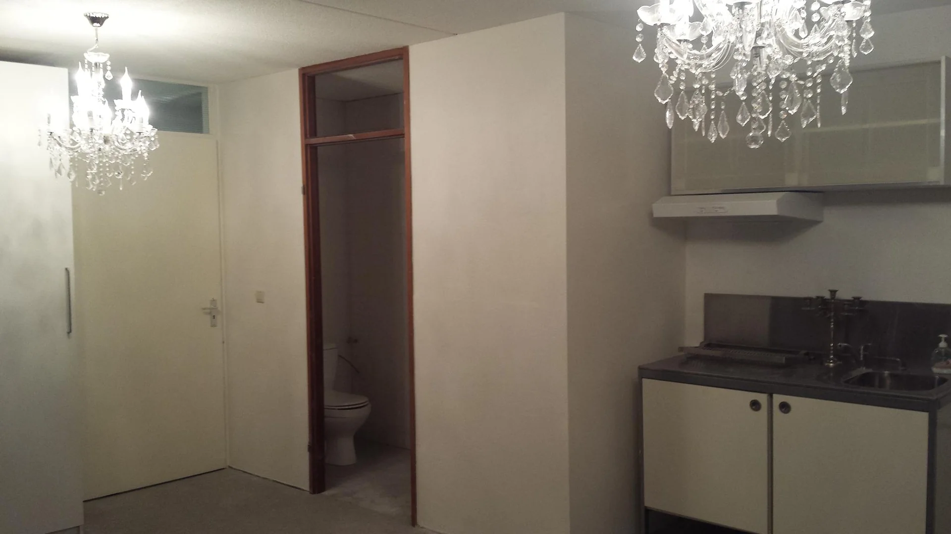 Foto van de Studio gelegen aan de Joop den Uyllaan in Schiedam