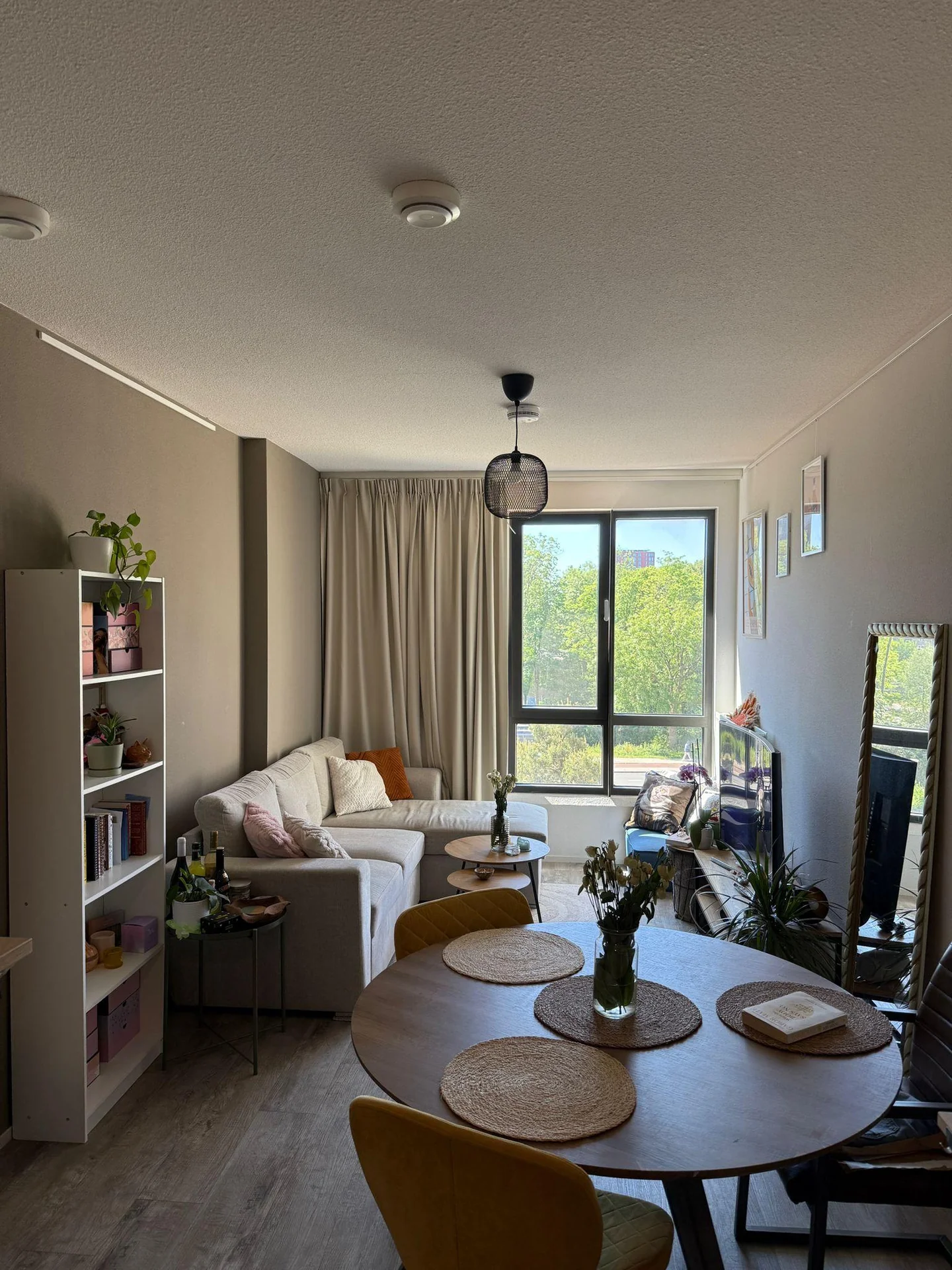 Foto van de Appartement gelegen aan de Schipluidenlaan in Amsterdam