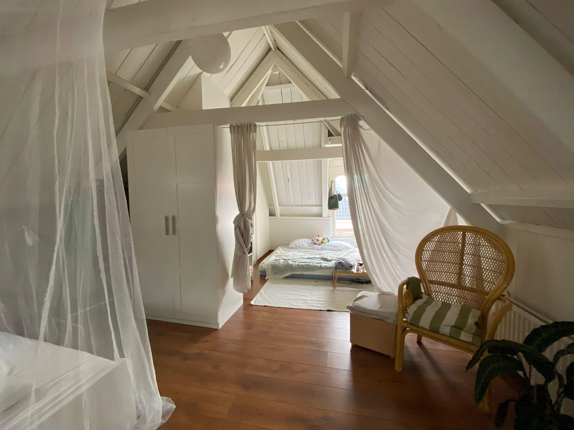 Foto van de Kamer gelegen aan de Oude Boteringestraat in Groningen