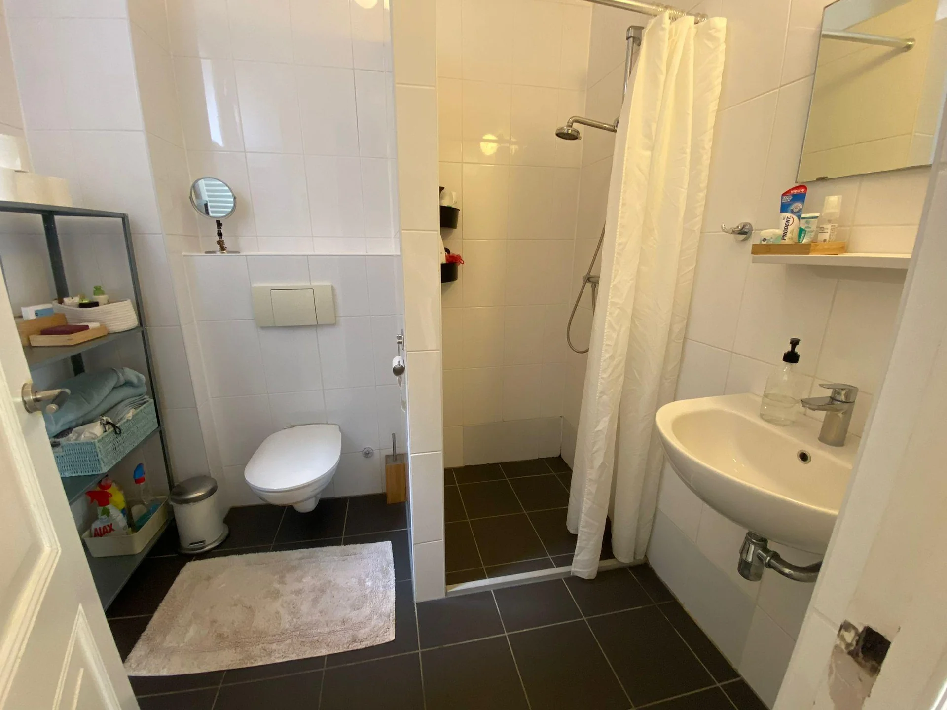 Foto van de Kamer gelegen aan de Oude Boteringestraat in Groningen