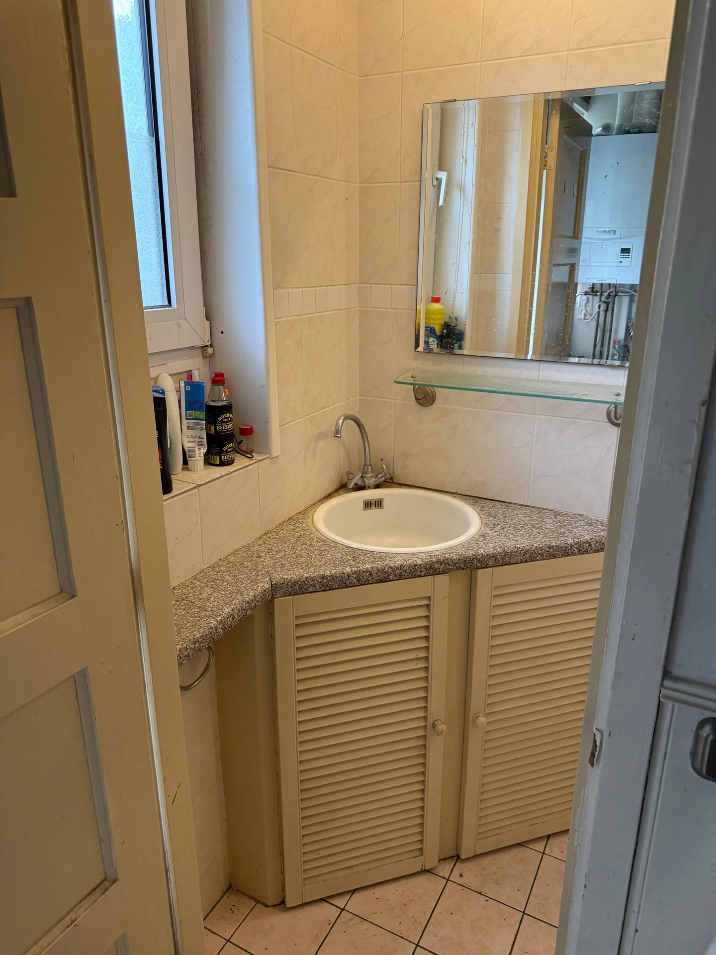 Foto van de Kamer gelegen aan de Korhaanstraat in Rotterdam