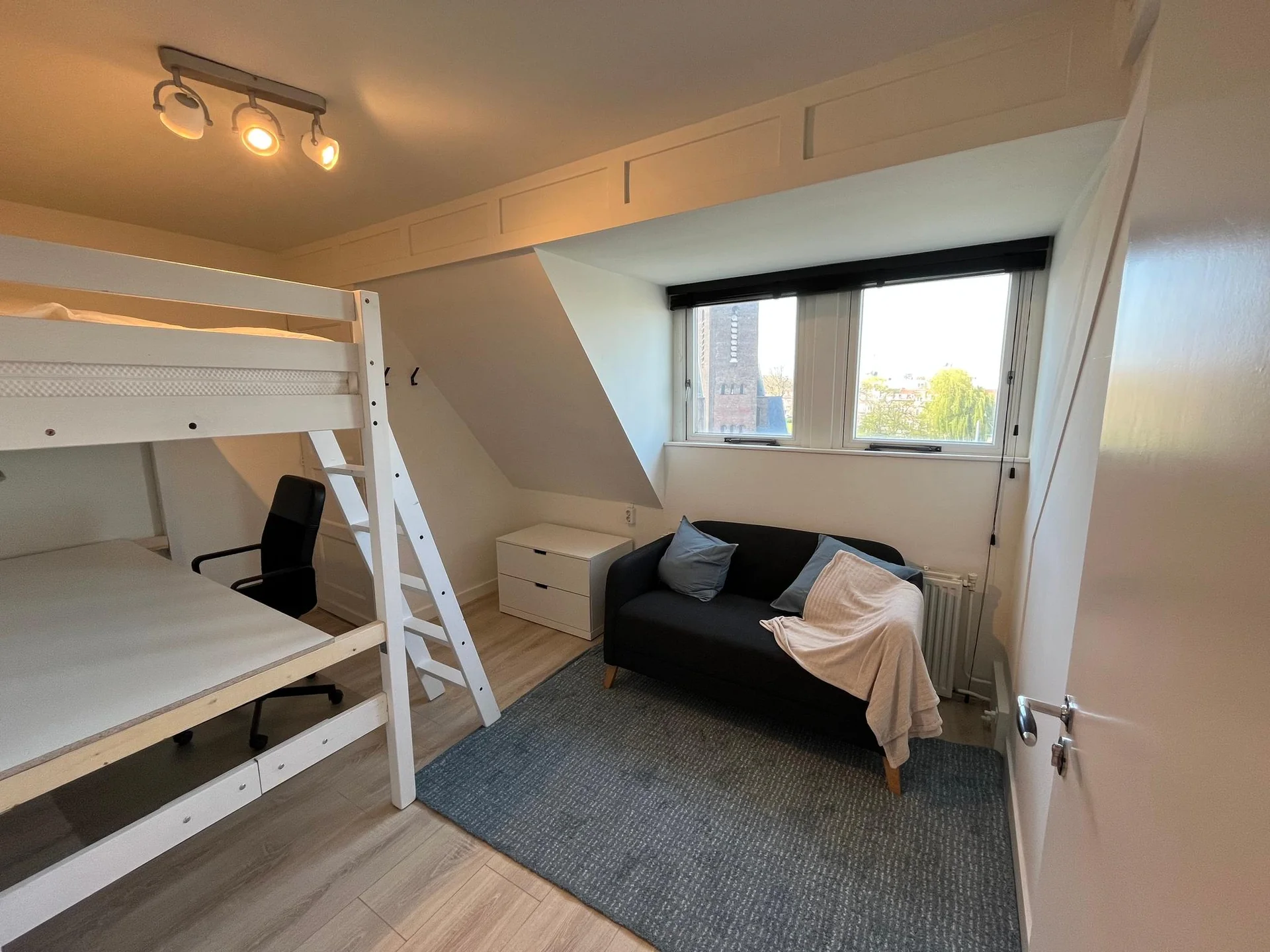 Foto van de Kamer gelegen aan de Breeplein in Rotterdam
