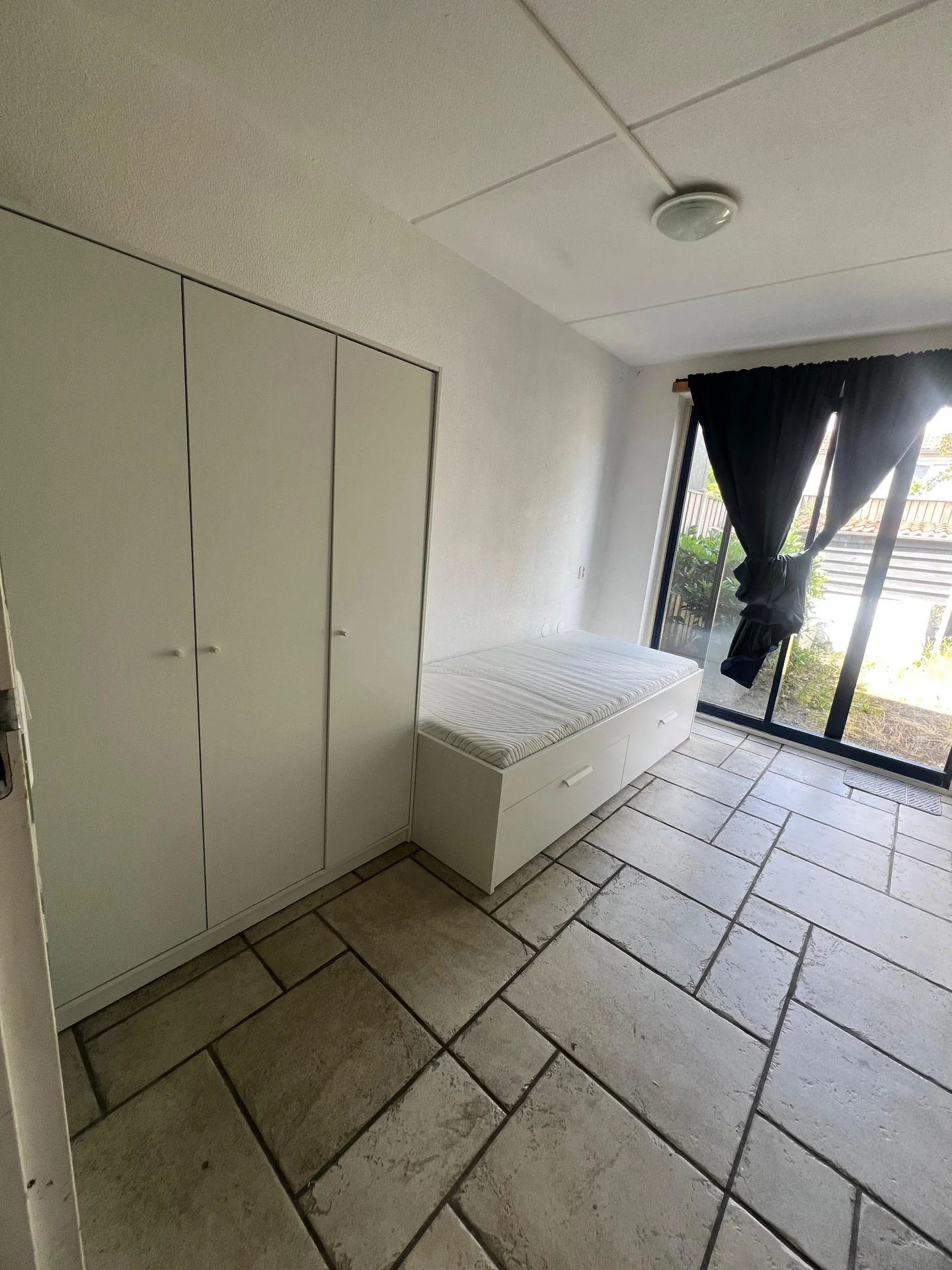 Foto van de Kamer gelegen aan de Barbara van Meertenstraat in Zaandam
