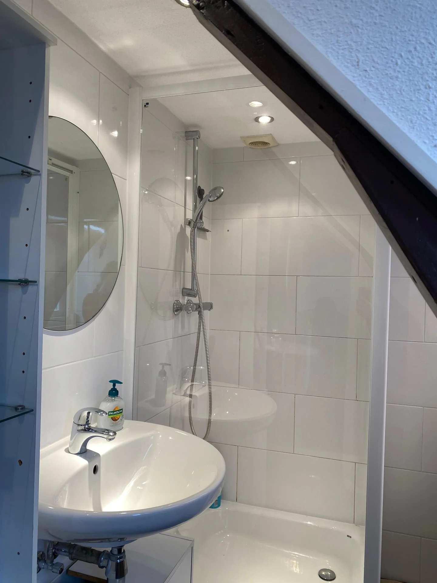 Foto van de Kamer gelegen aan de Zwart Janstraat in Rotterdam
