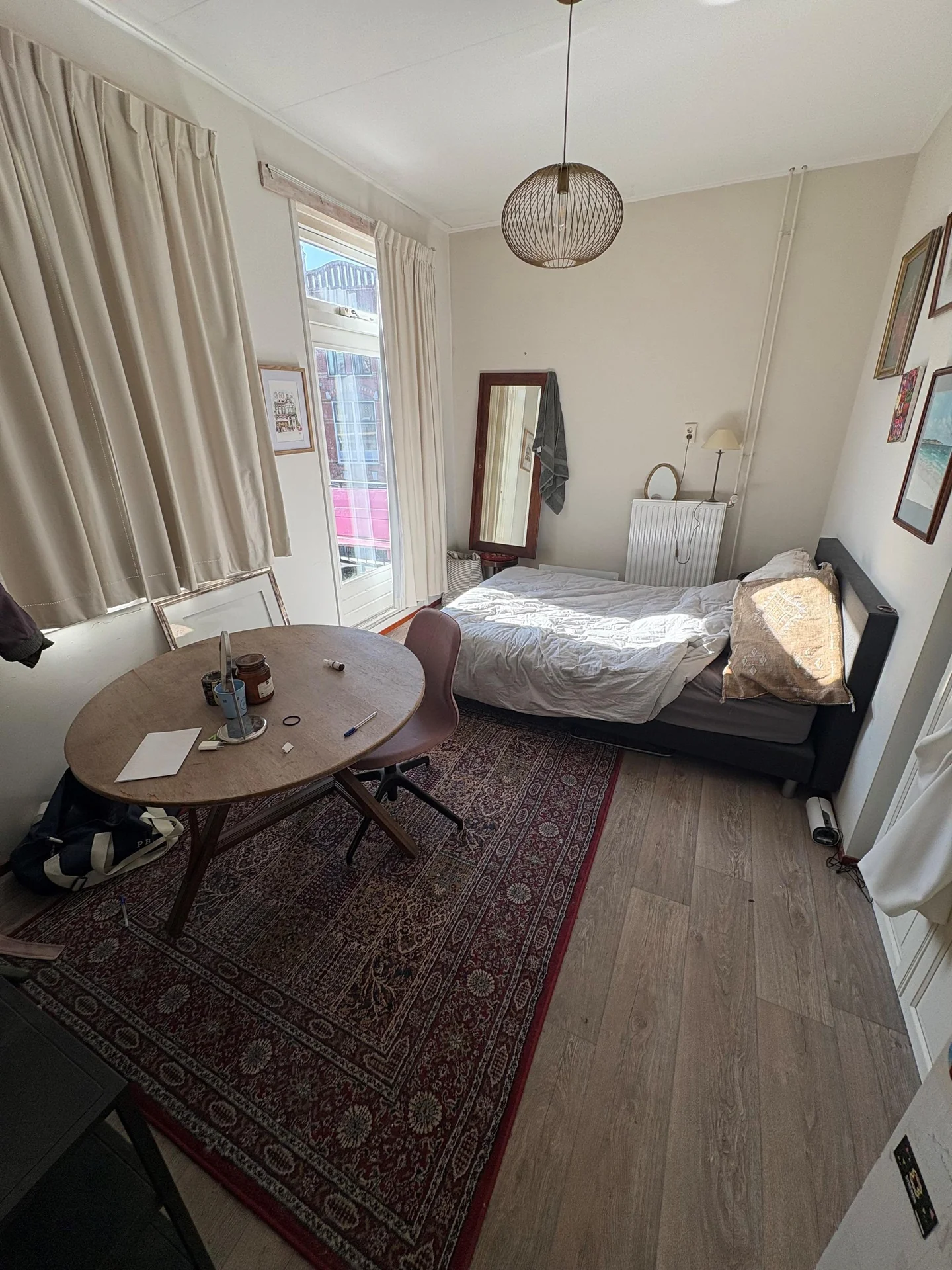 Foto van de Kamer gelegen aan de Drie Octoberstraat in Leiden