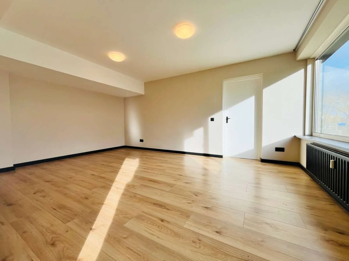 Foto van de Appartement gelegen aan de Burgemeester Van Haarenlaan in Schiedam