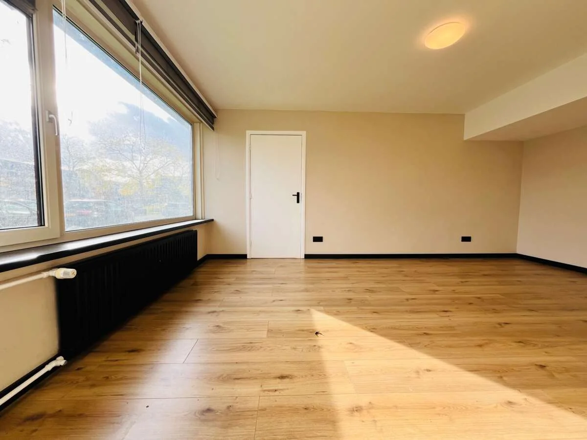Foto van de Appartement gelegen aan de Burgemeester Van Haarenlaan in Schiedam