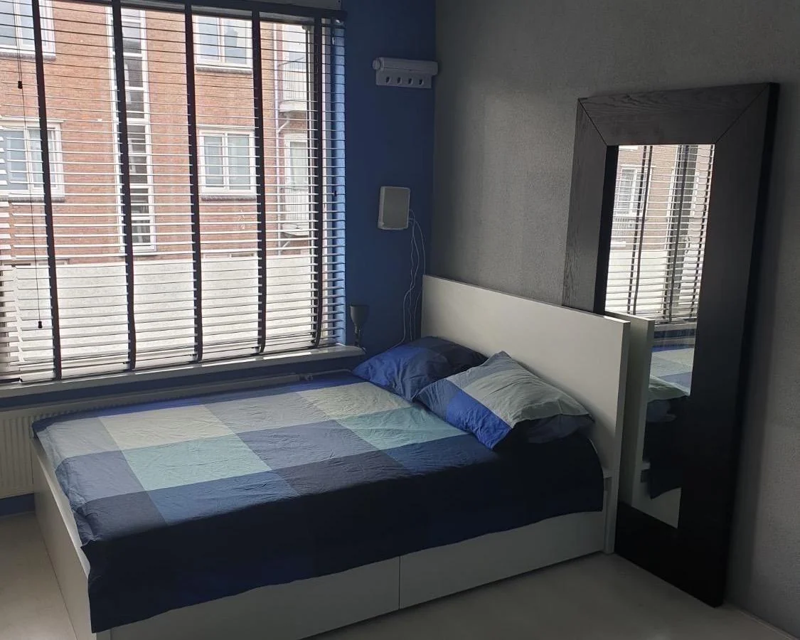 Foto van de Kamer gelegen aan de Madeliefstraat in Rotterdam
