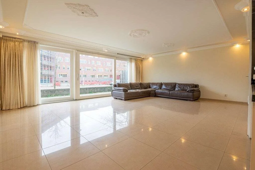 Foto van de Appartement gelegen aan de Eliza van Calcarstraat in Amsterdam