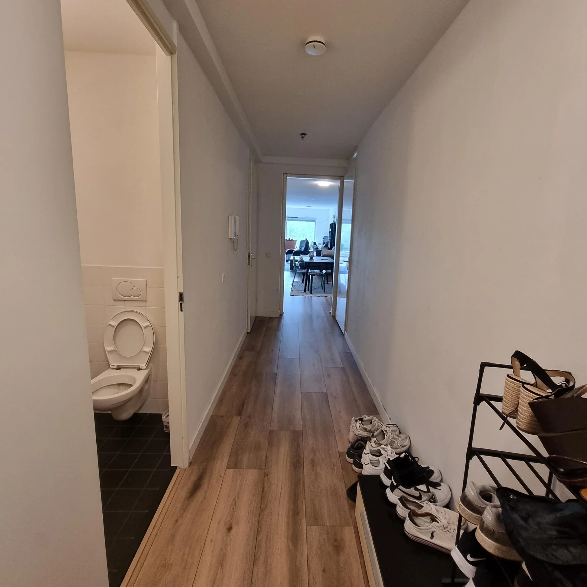 Foto van de Kamer gelegen aan de Jan van Zutphenstraat in Amsterdam