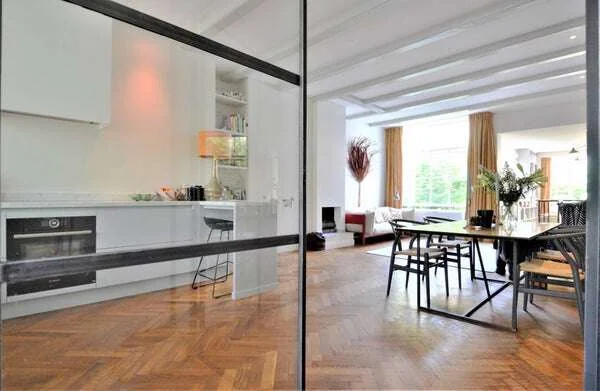 Foto van de Appartement gelegen aan de Maarten Jansz. Kosterstraat in Amsterdam
