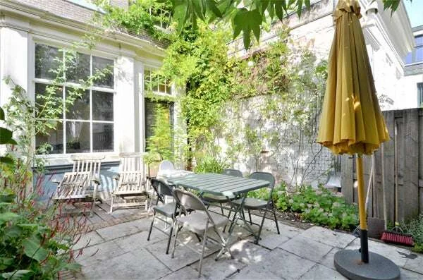 Foto van de Appartement gelegen aan de Maarten Jansz. Kosterstraat in Amsterdam