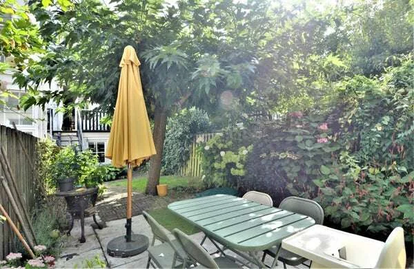 Foto van de Appartement gelegen aan de Maarten Jansz. Kosterstraat in Amsterdam