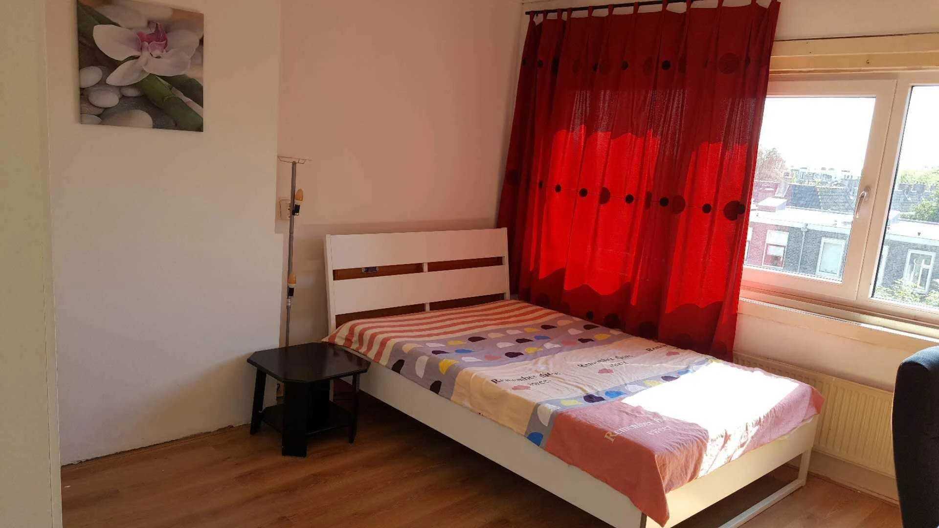 Foto van de Kamer gelegen aan de Schieweg in Rotterdam