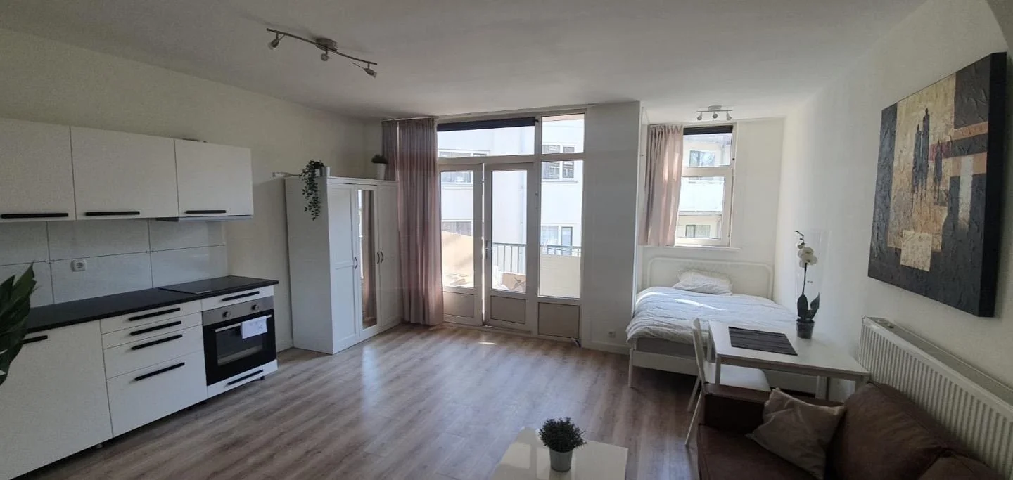 Foto van de Kamer gelegen aan de Polderlaan in Rotterdam