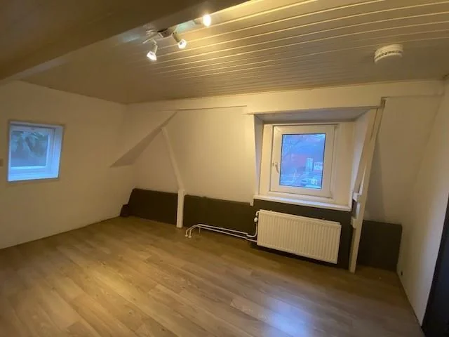 Foto van de Kamer gelegen aan de Emmastraat in Groningen