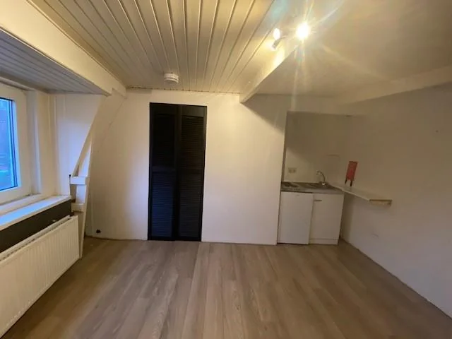 Foto van de Kamer gelegen aan de Emmastraat in Groningen
