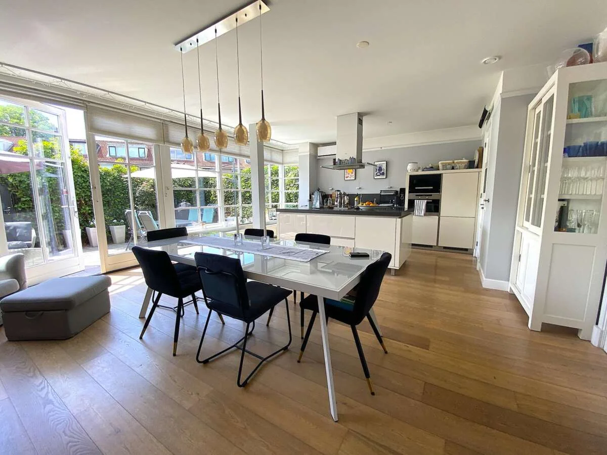 Foto van de Appartement gelegen aan de Badlaan in Amstelveen