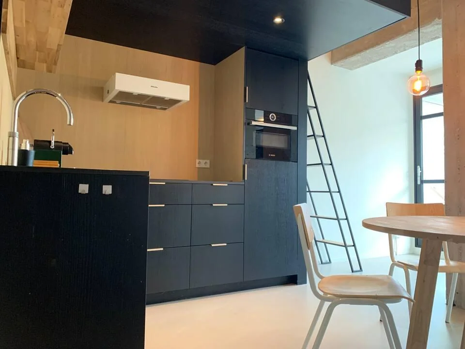 Foto van de Studio gelegen aan de Maassluisstraat in Amsterdam
