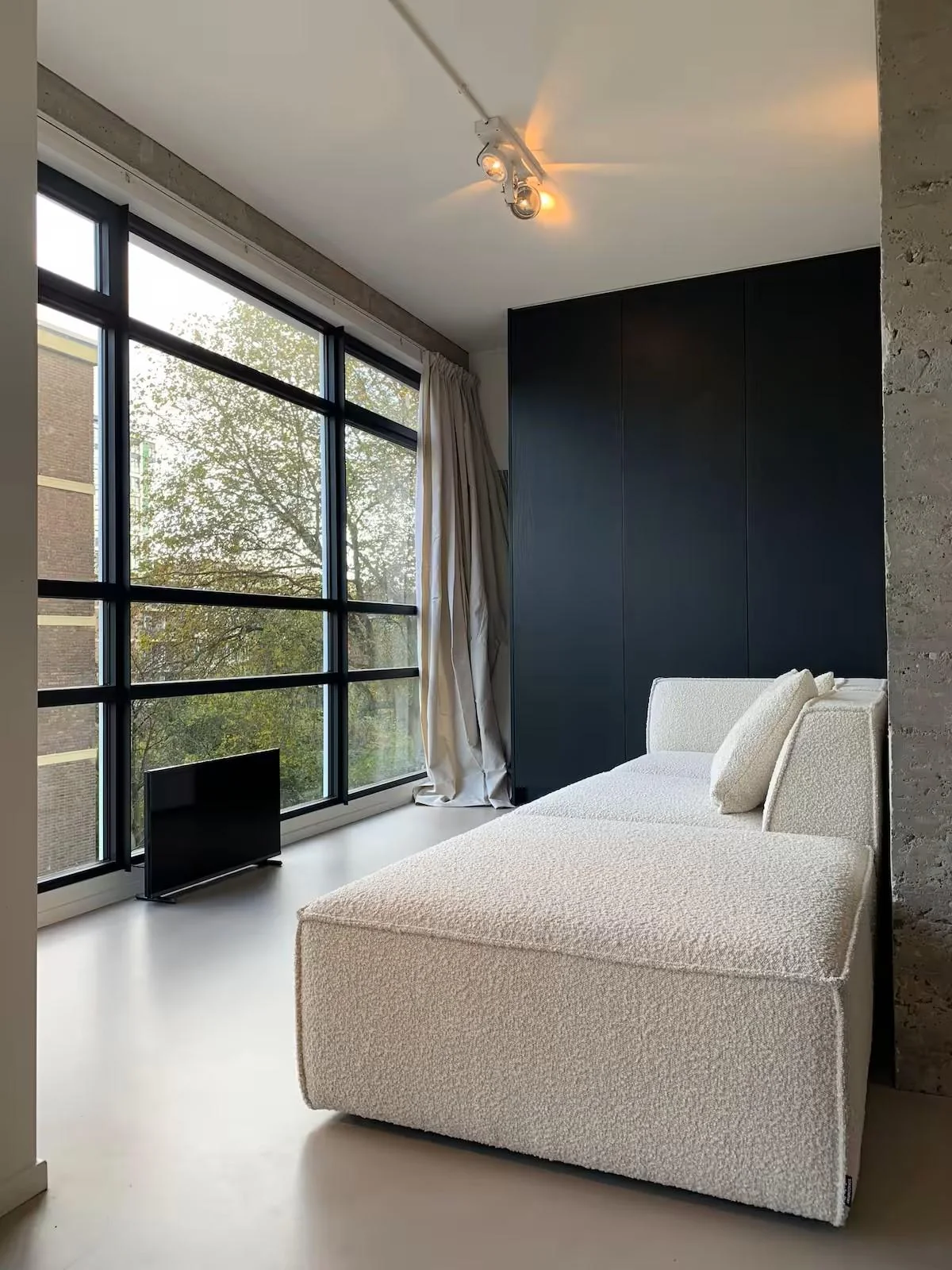 Foto van de Studio gelegen aan de Maassluisstraat in Amsterdam