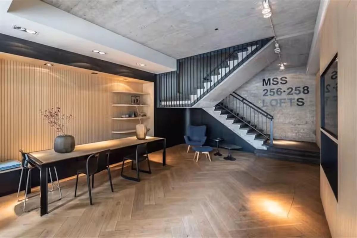 Foto van de Studio gelegen aan de Maassluisstraat in Amsterdam
