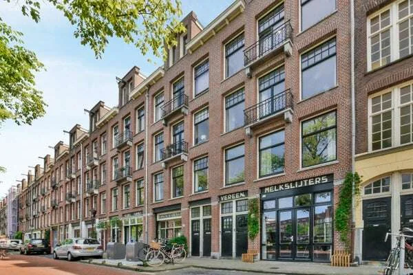 Foto van de Appartement gelegen aan de Jacob van Lennepkade in Amsterdam