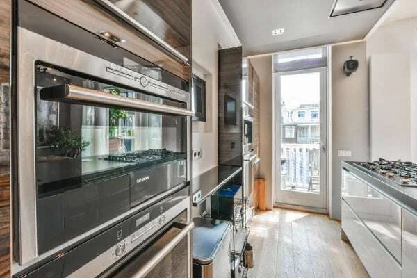 Foto van de Appartement gelegen aan de Jacob van Lennepkade in Amsterdam