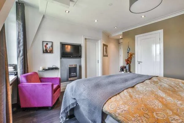 Foto van de Appartement gelegen aan de Jacob van Lennepkade in Amsterdam