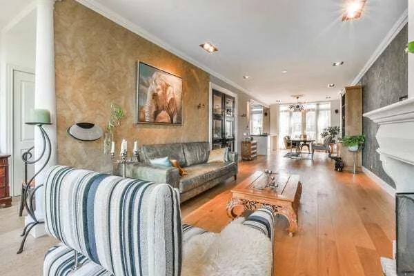 Foto van de Appartement gelegen aan de Jacob van Lennepkade in Amsterdam