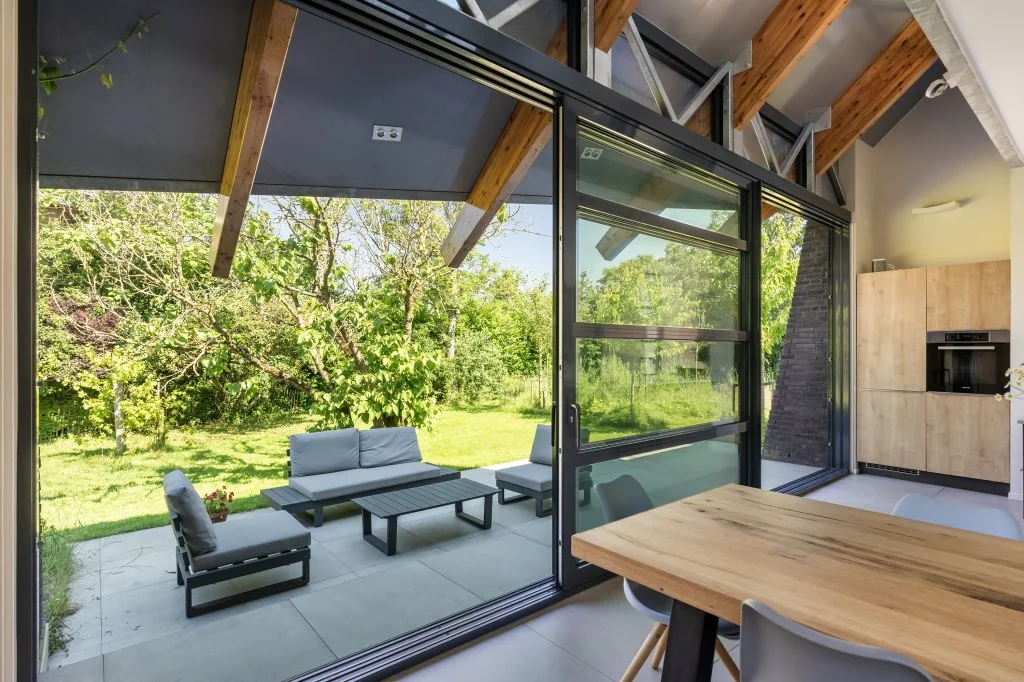 Foto van de Appartement gelegen aan de Haarlemmertrekvaart in Oegstgeest