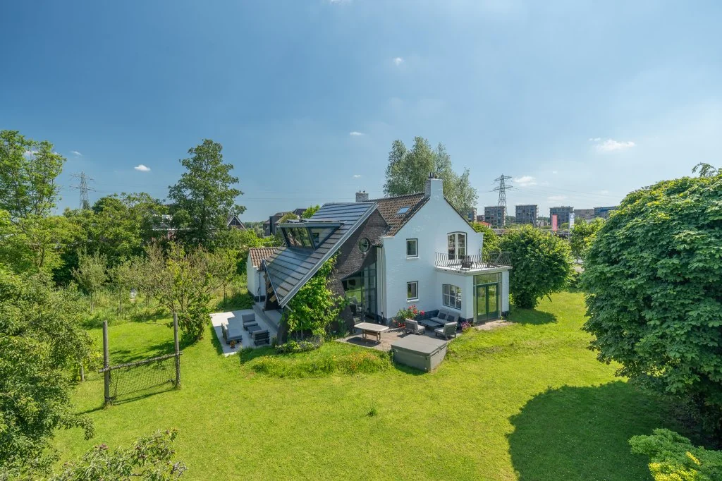 Foto van de Appartement gelegen aan de Haarlemmertrekvaart in Oegstgeest