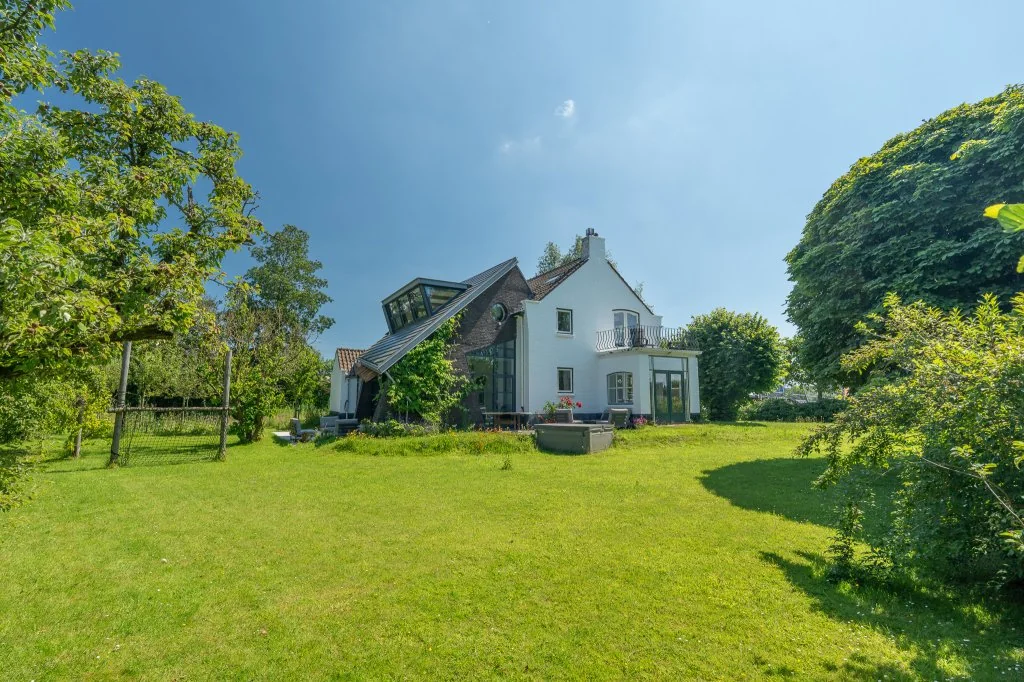 Foto van de Appartement gelegen aan de Haarlemmertrekvaart in Oegstgeest