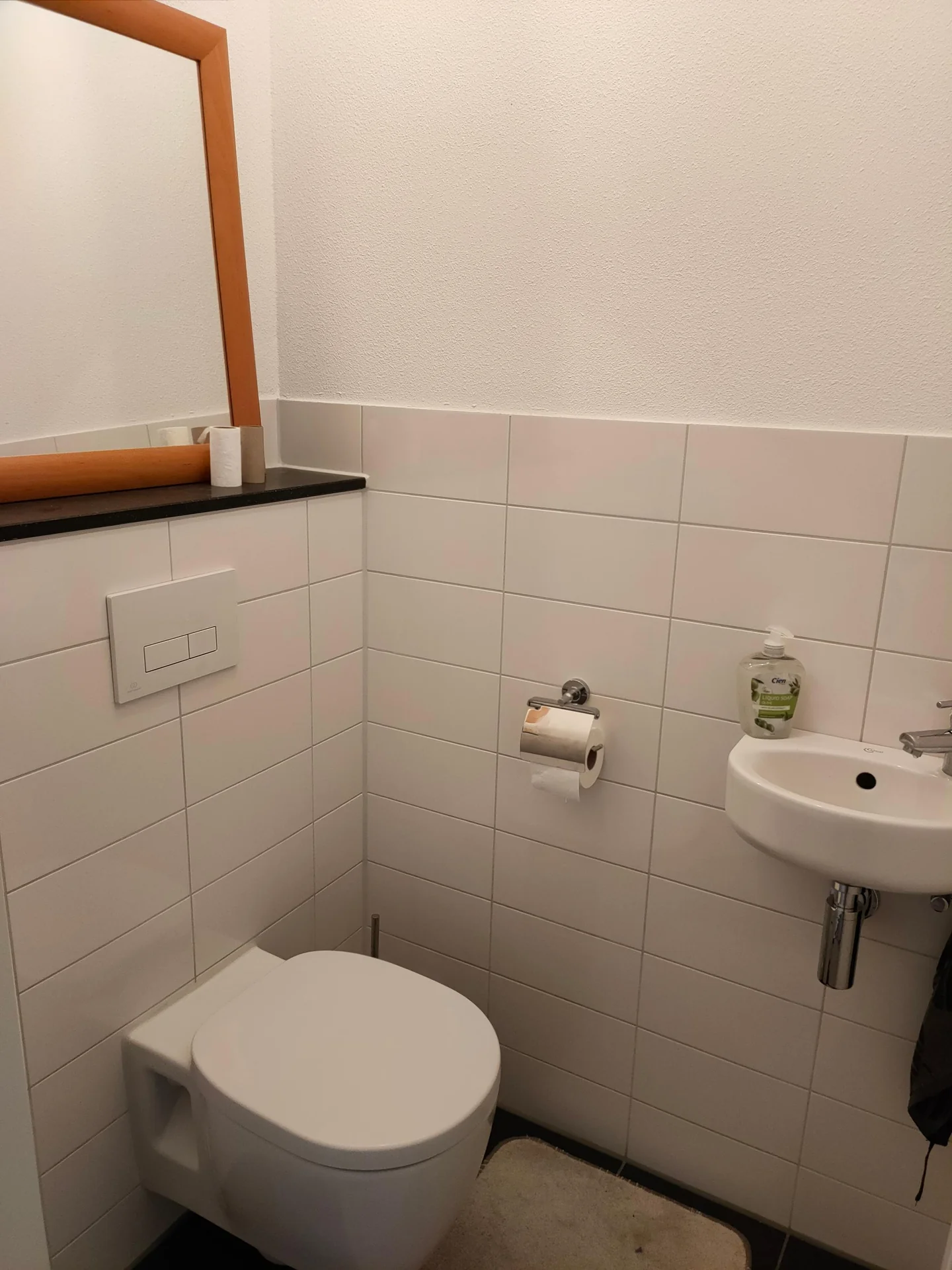 Foto van de Kamer gelegen aan de Oostenburgermiddenstraat in Amsterdam