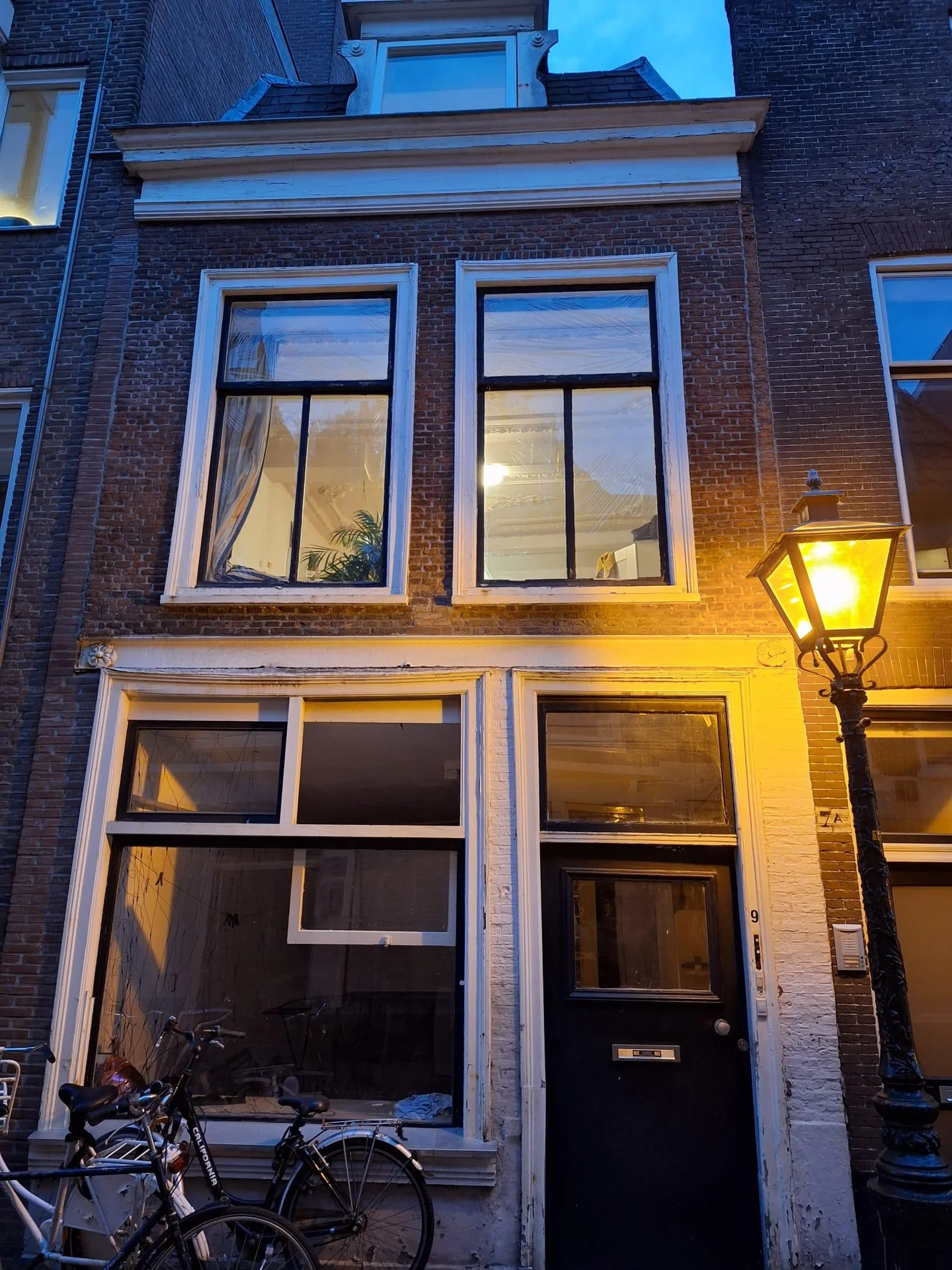 Foto van de Kamer gelegen aan de Janvossensteeg in Leiden
