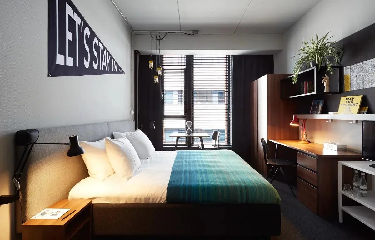 Foto van de Kamer gelegen aan de Van de Sande Bakhuijzenstraat in Amsterdam