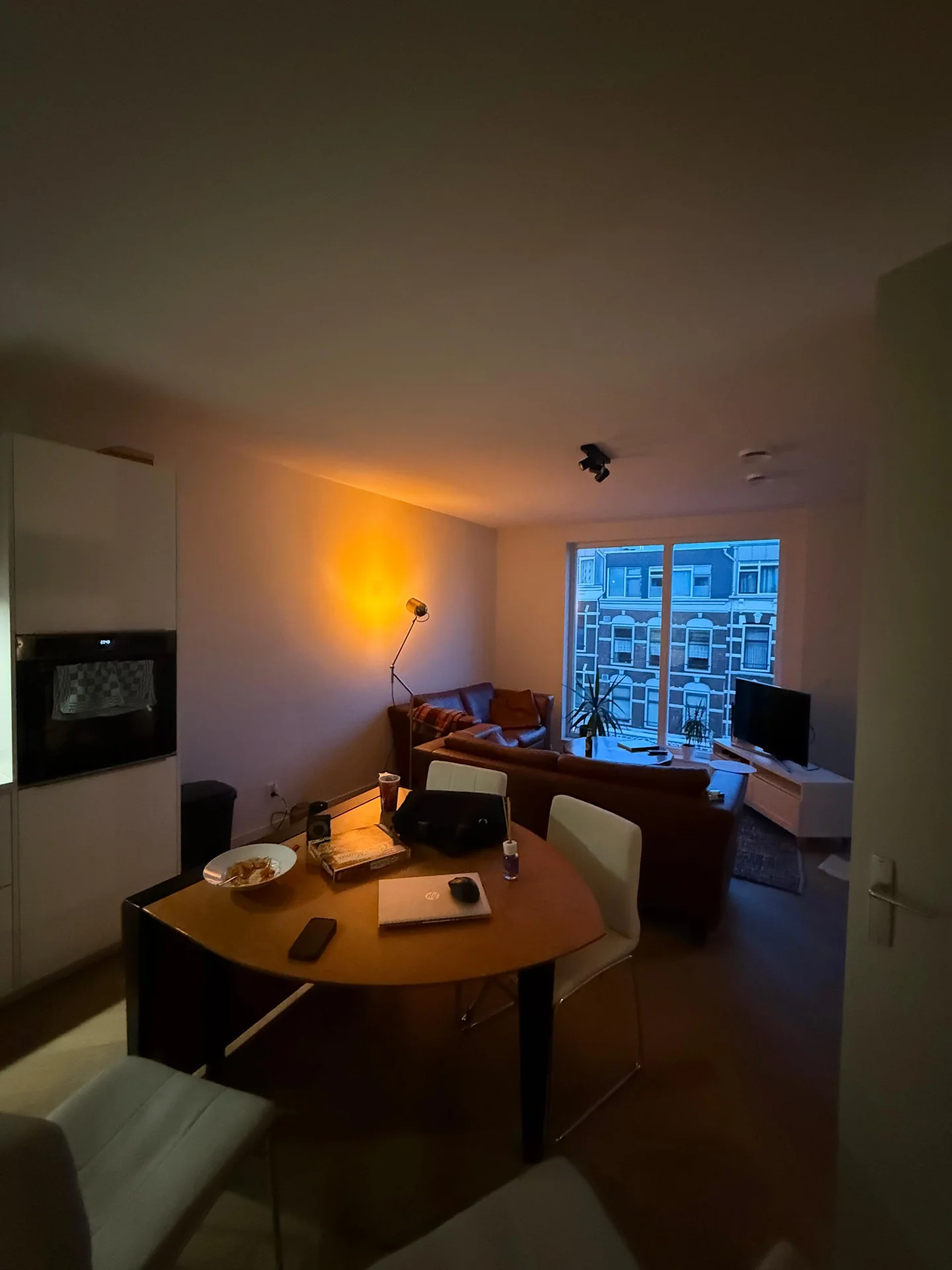 Foto van de Kamer gelegen aan de Roentgenstraat in Rotterdam
