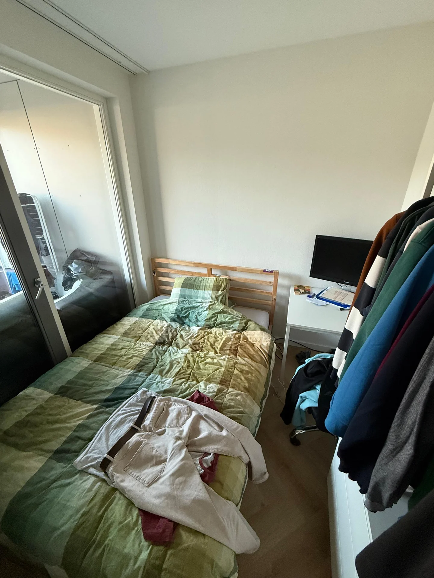 Foto van de Kamer gelegen aan de Roentgenstraat in Rotterdam