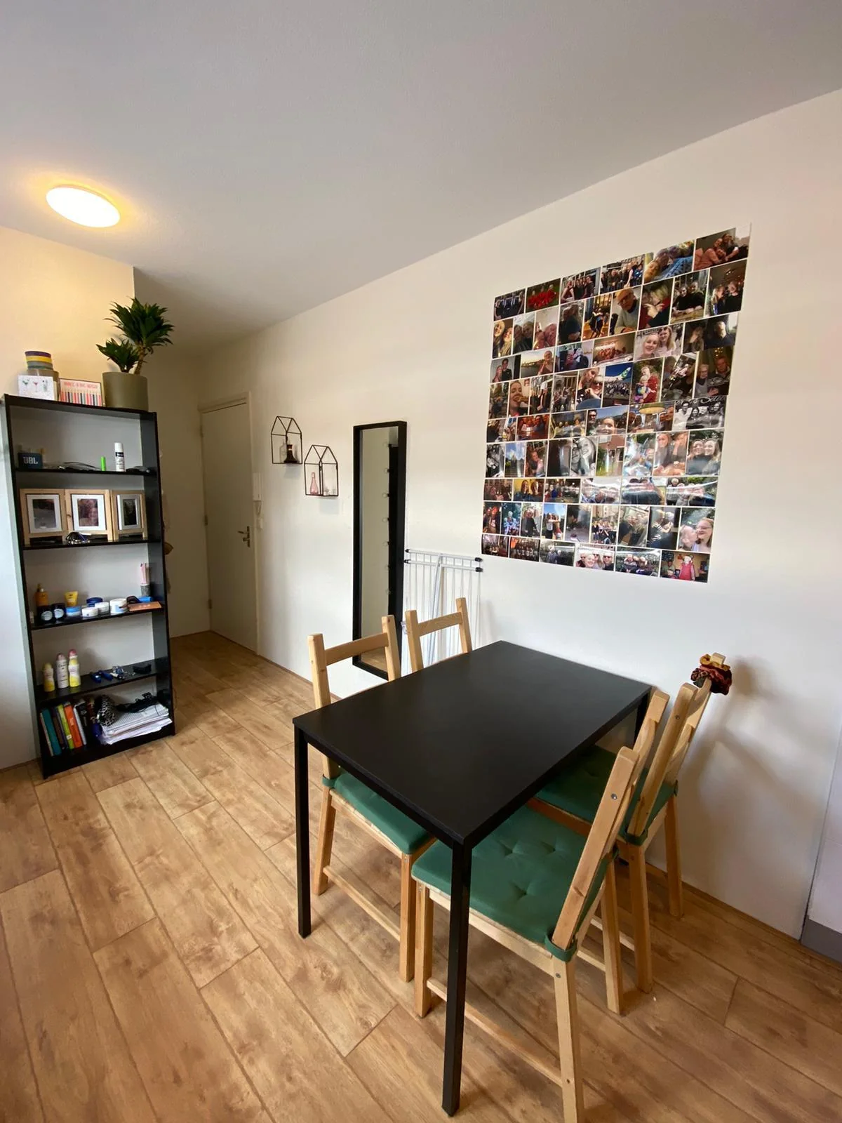 Foto van de Kamer gelegen aan de Nieuwe Ebbingestraat in Groningen