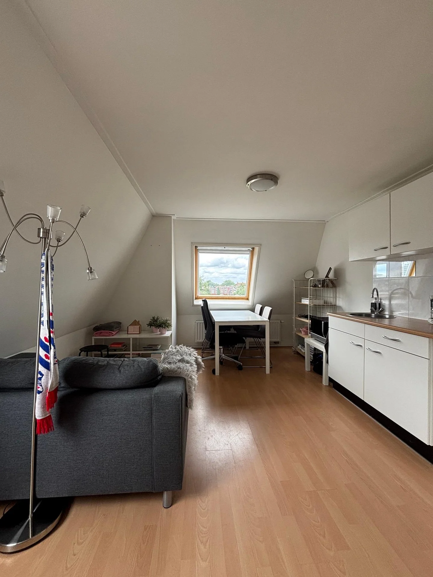 Foto van de Kamer gelegen aan de Oosterhamrikkade in Groningen