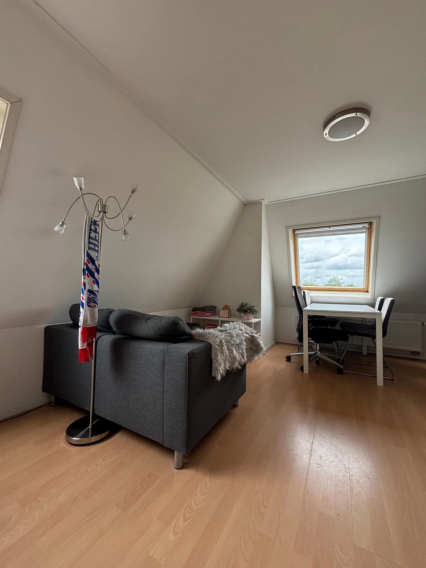 Foto van de Kamer gelegen aan de Oosterhamrikkade in Groningen