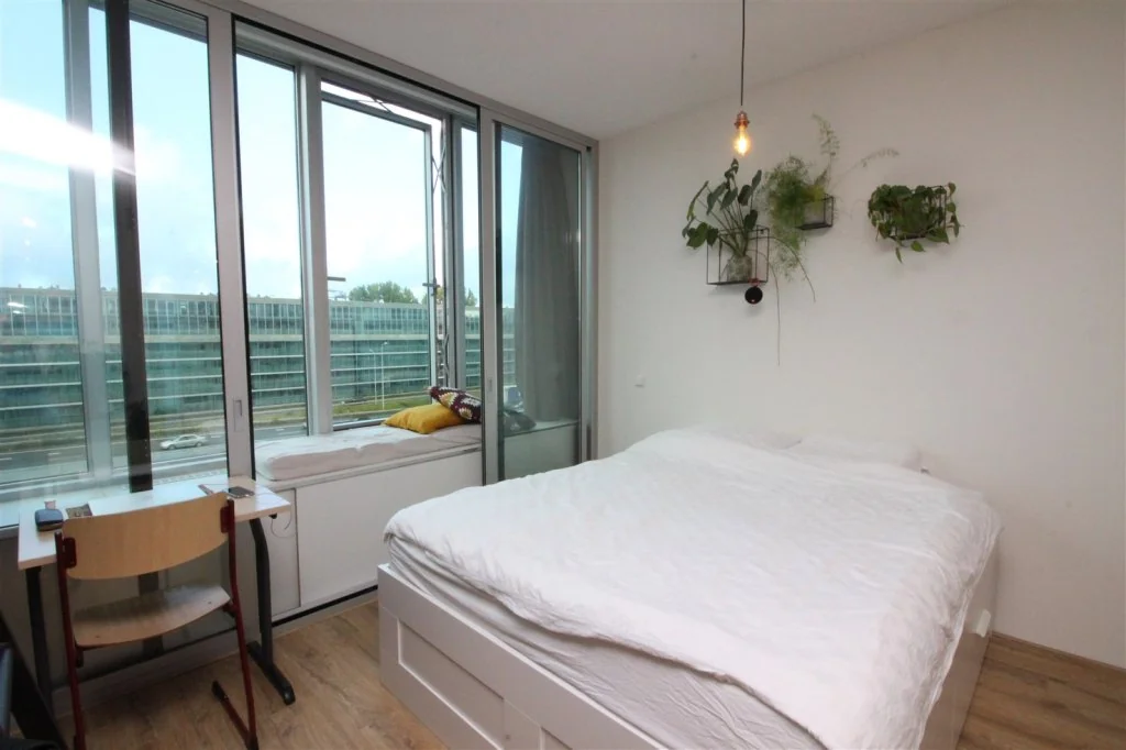 Foto van de Appartement gelegen aan de Bos en Lommerplantsoen in Amsterdam