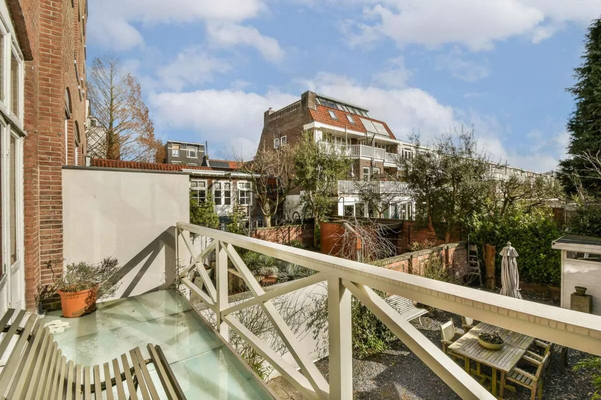 Foto van de Appartement gelegen aan de Hogeweg in Amsterdam