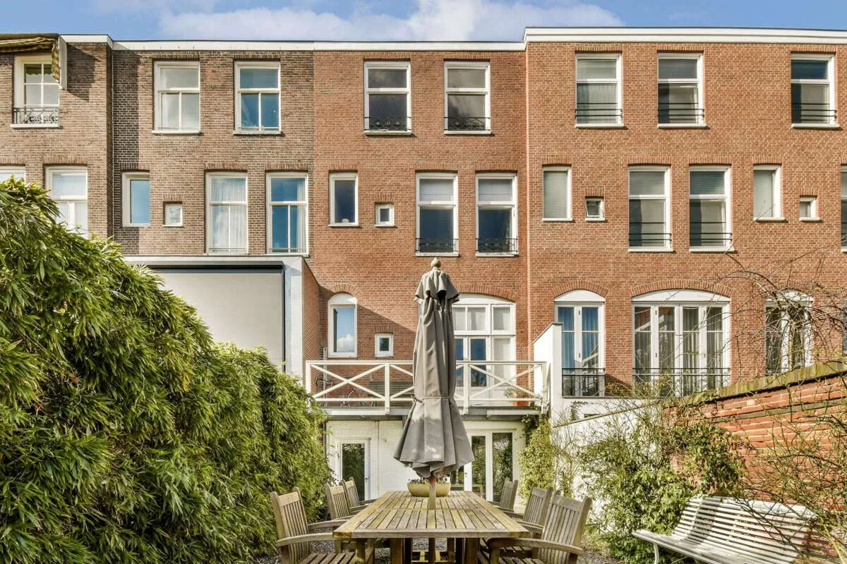 Foto van de Appartement gelegen aan de Hogeweg in Amsterdam