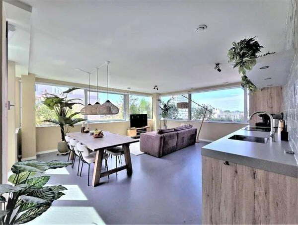 Foto van de Appartement gelegen aan de Radarweg in Amsterdam