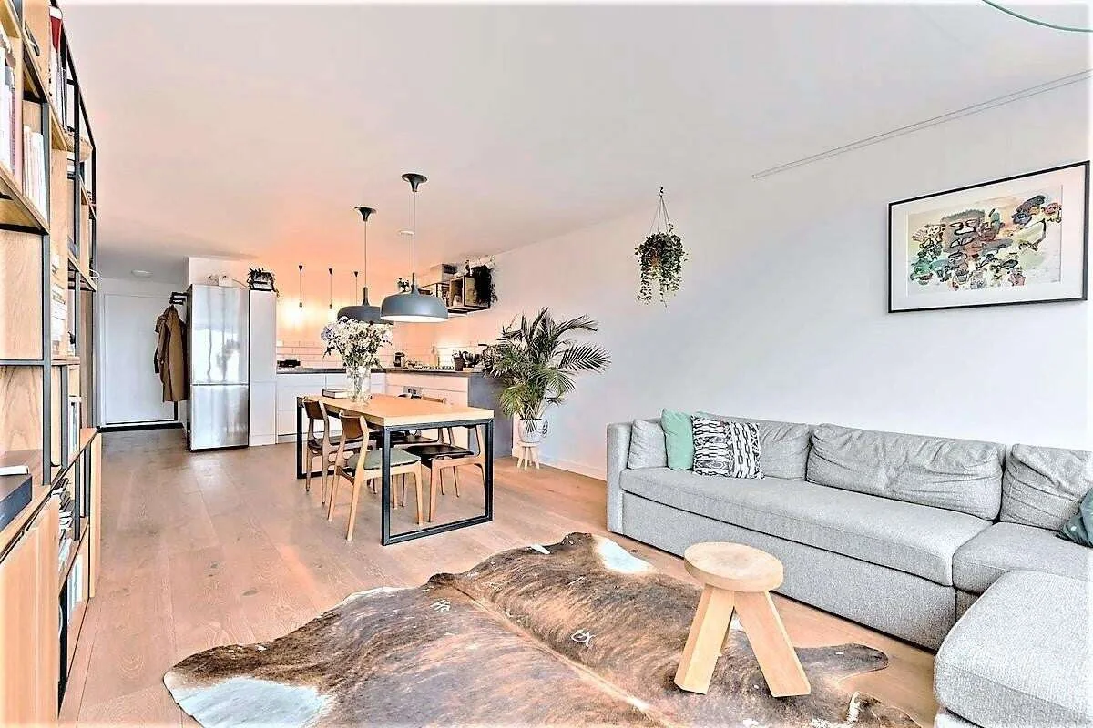 Foto van de Appartement gelegen aan de Bilderdijkkade in Amsterdam