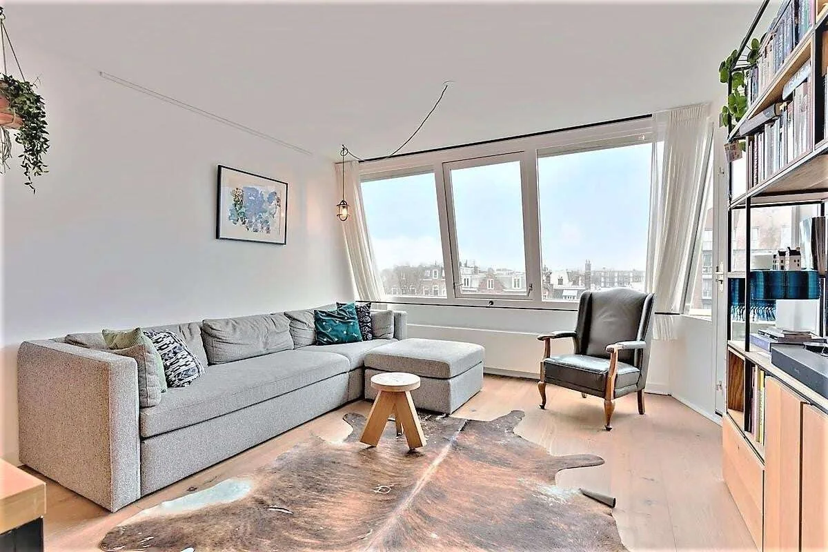 Foto van de Appartement gelegen aan de Bilderdijkkade in Amsterdam